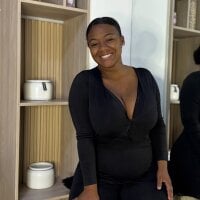 claire_bonny avatar image in vrcamshot.com