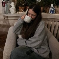 Avatar picture of Angel_Lilly profile