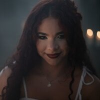 NatalieHeaveen avatar image in vrcamshot.com