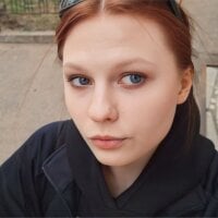 FayeLewis avatar image in vrcamshot.com