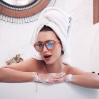 Avatar picture of MaeveDream profile