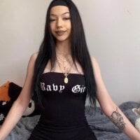 IsabelleMoon avatar image in vrcamshot.com