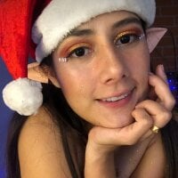 EmilyAlleen avatar image in vrcamshot.com