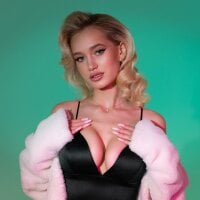 KristinaDane avatar image in vrcamshot.com