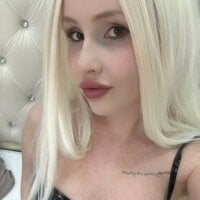 EllieFrosty_ avatar image in vrcamshot.com