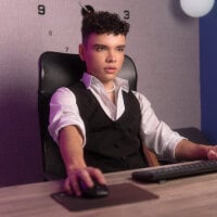 EthanLeroy avatar image in vrcamshot.com