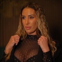 Evelyn_Evyyy avatar image in vrcamshot.com