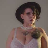 Avatar picture of bluelunaray profile