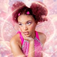 loladupont avatar image in vrcamshot.com
