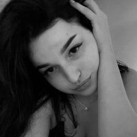 Avatar picture of MissLovelyLilyy profile