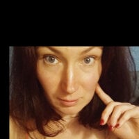 Avatar picture of AmiraGoldd profile