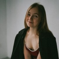 ArrinaWairr avatar image in vrcamshot.com