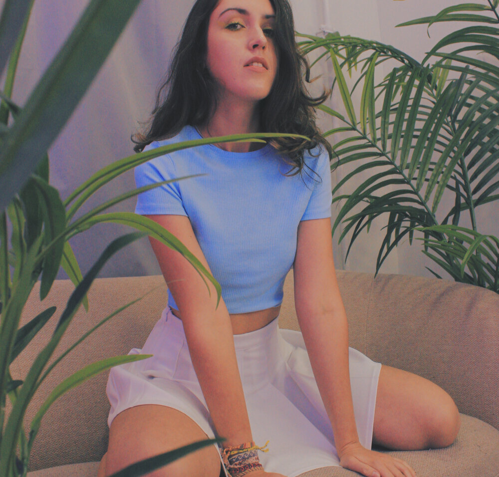 Beautiful _dasha_traveler_ camgirl in vrcamshot.com