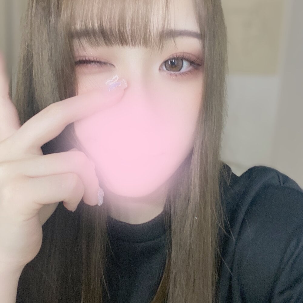 Beautiful -erika- camgirl in vrcamshot.com