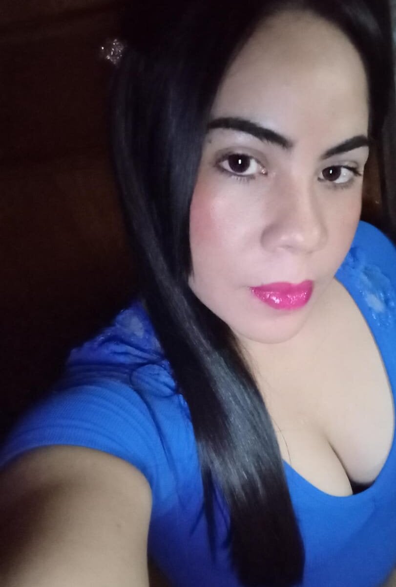 Beautiful melanie_gale camgirl in vrcamshot.com