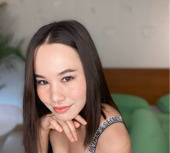 Beautiful gin_akina camgirl in vrcamshot.com