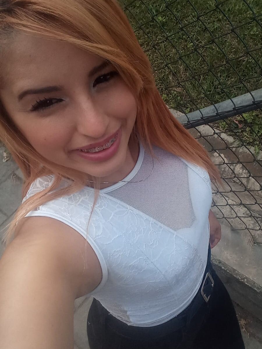 Beautiful Jadesynn camgirl in vrcamshot.com