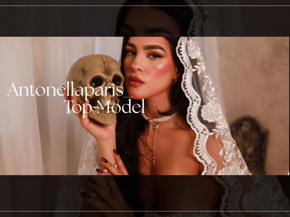 Beautiful Antonellaparis_ camgirl in vrcamshot.com