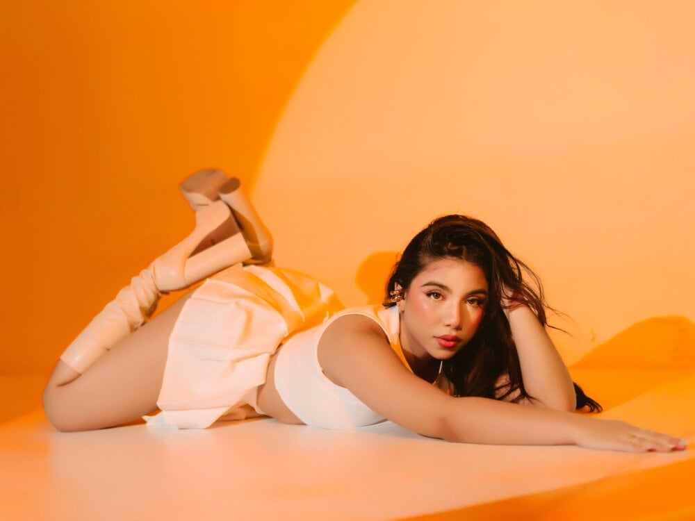 Beautiful Lilith_dry camgirl in vrcamshot.com
