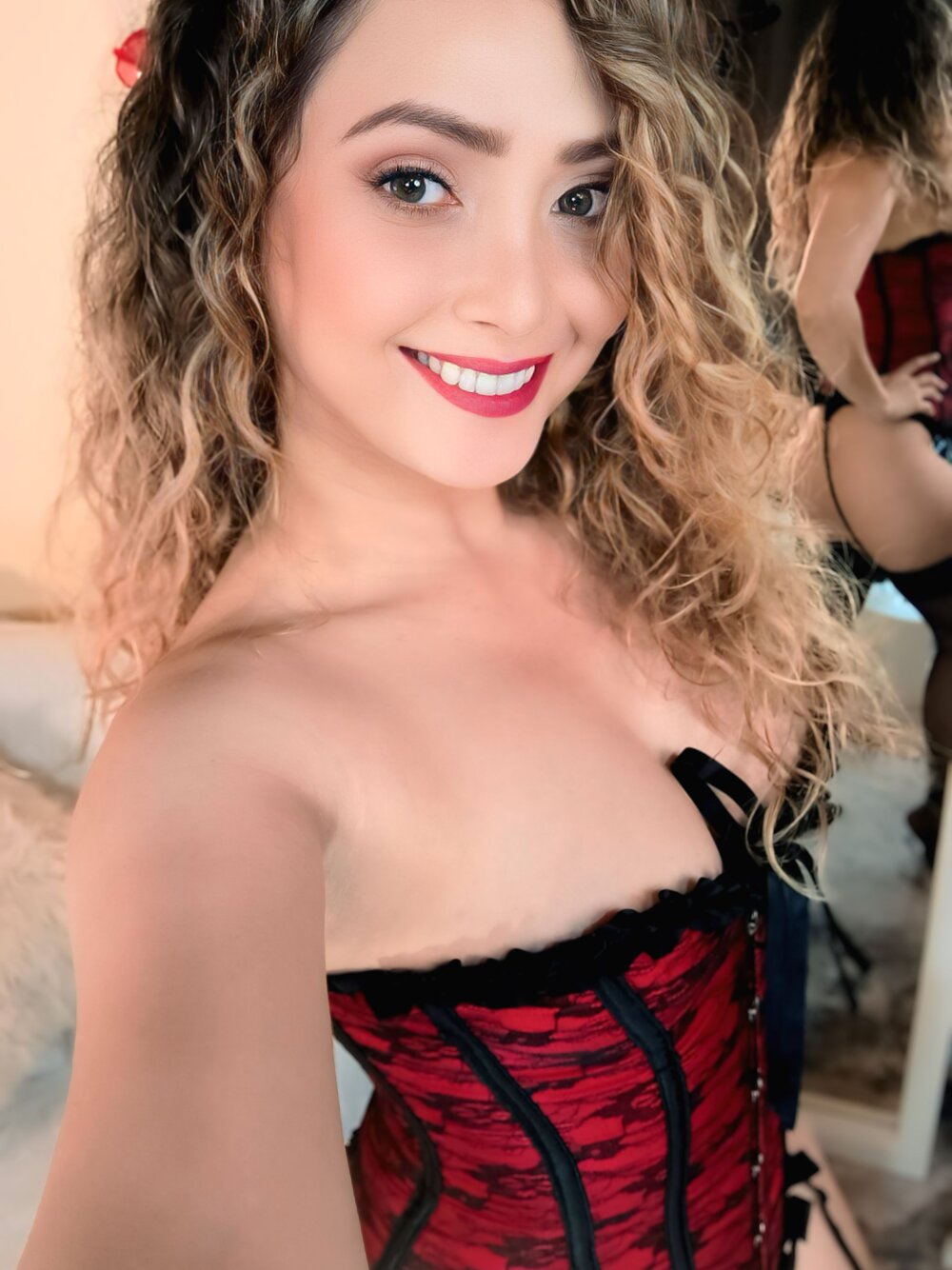 Beautiful annie22love camgirl in vrcamshot.com