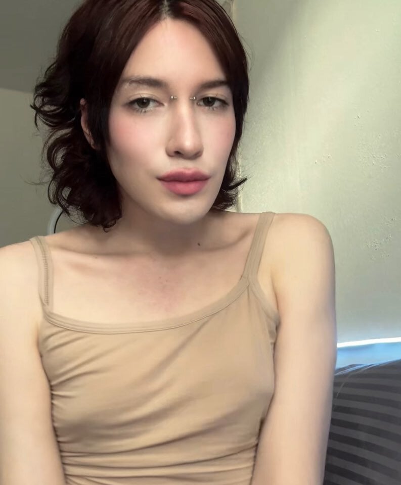 Beautiful Kolette_Gray camgirl in vrcamshot.com