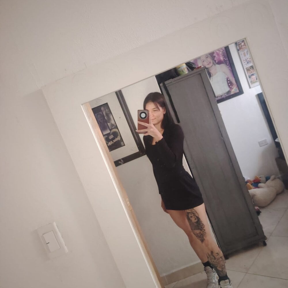 Beautiful kimberly_colle camgirl in vrcamshot.com