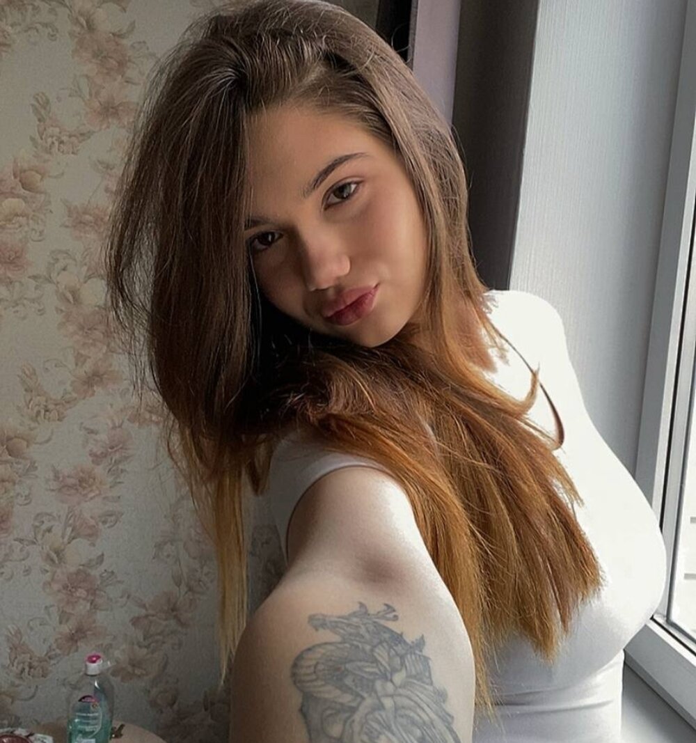 Beautiful Ruth_Peters camgirl in vrcamshot.com