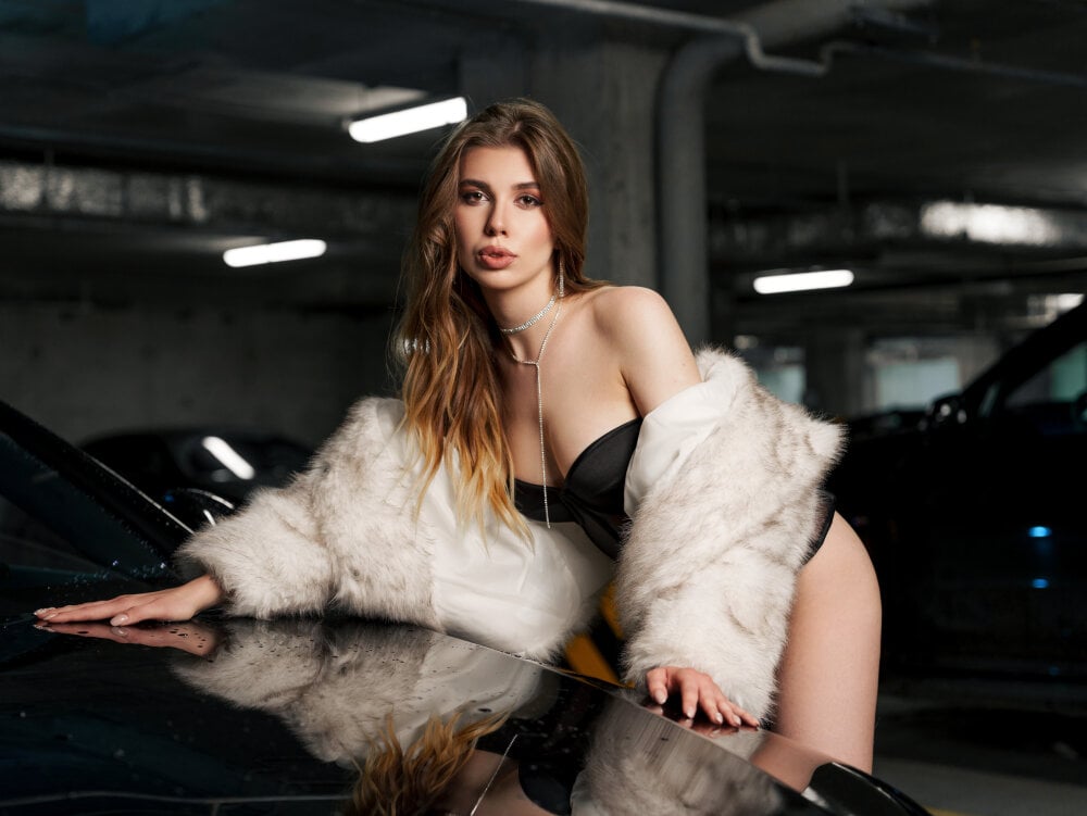 Beautiful AshleyEvance camgirl in vrcamshot.com