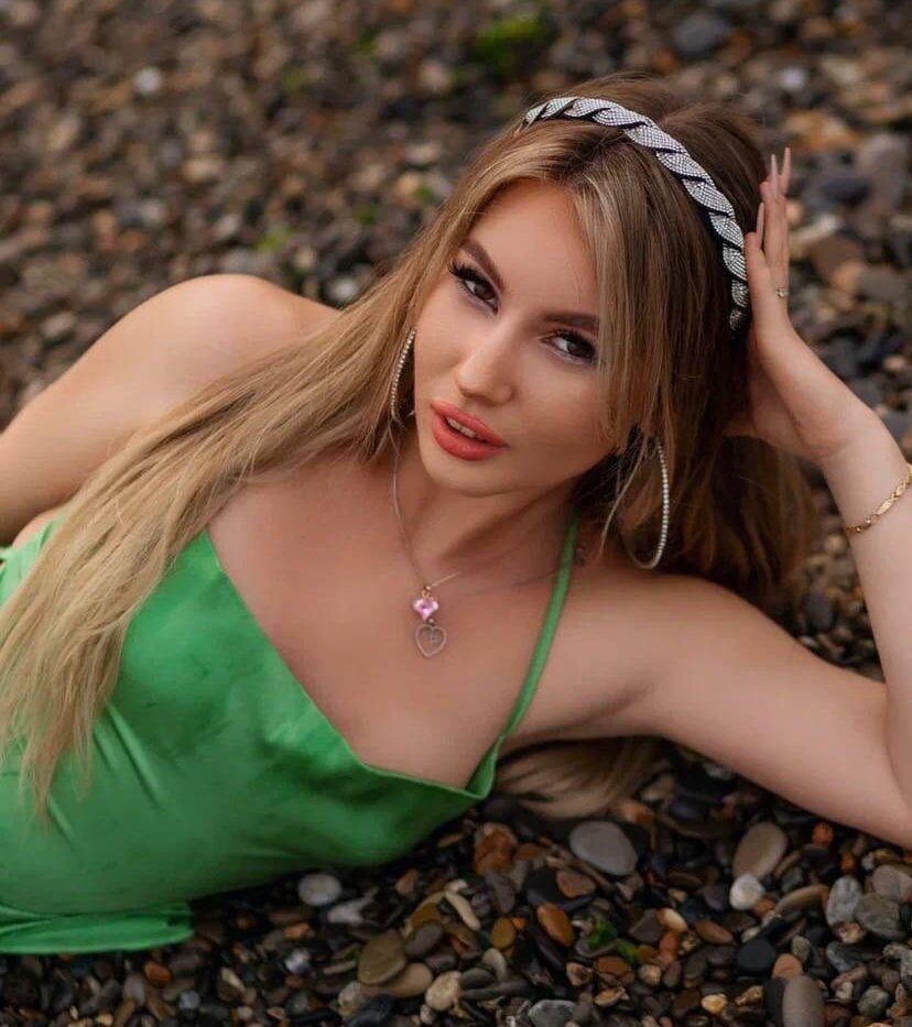 Beautiful _BellaClark camgirl in vrcamshot.com