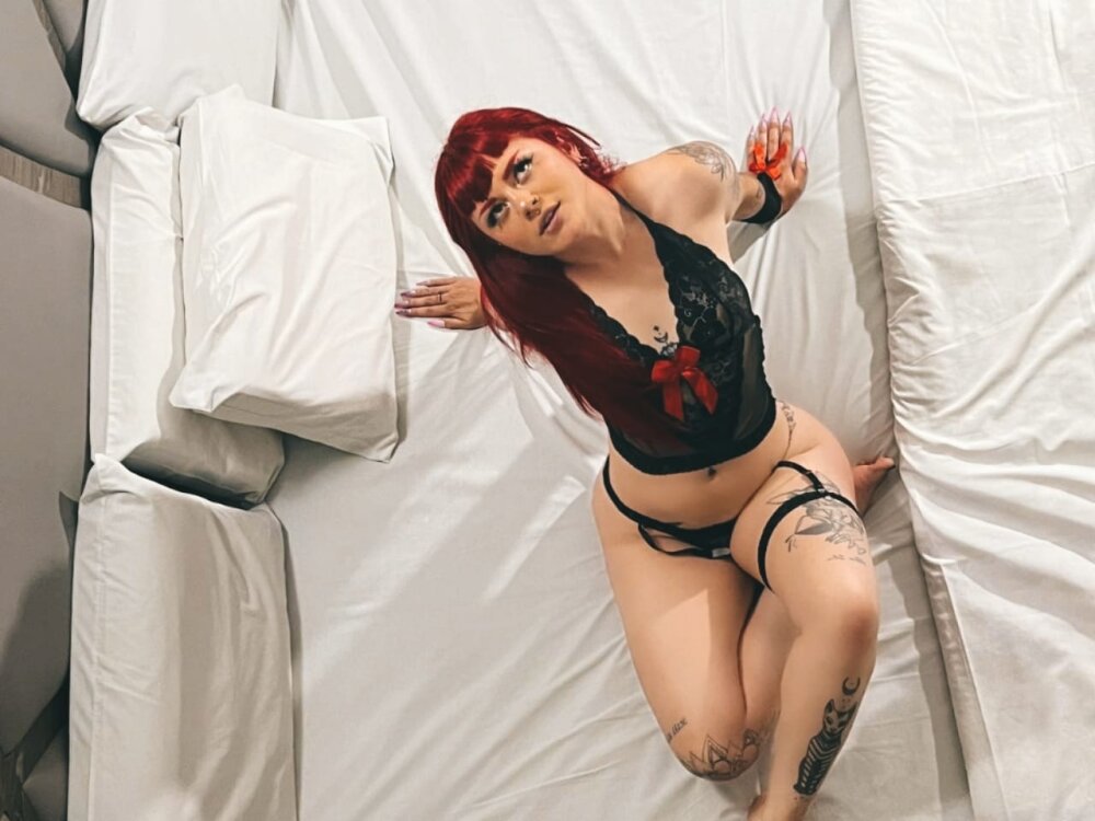 Beautiful Aitanaduboiis camgirl in vrcamshot.com