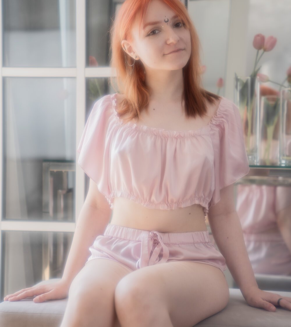 Beautiful Rita_flame camgirl in vrcamshot.com