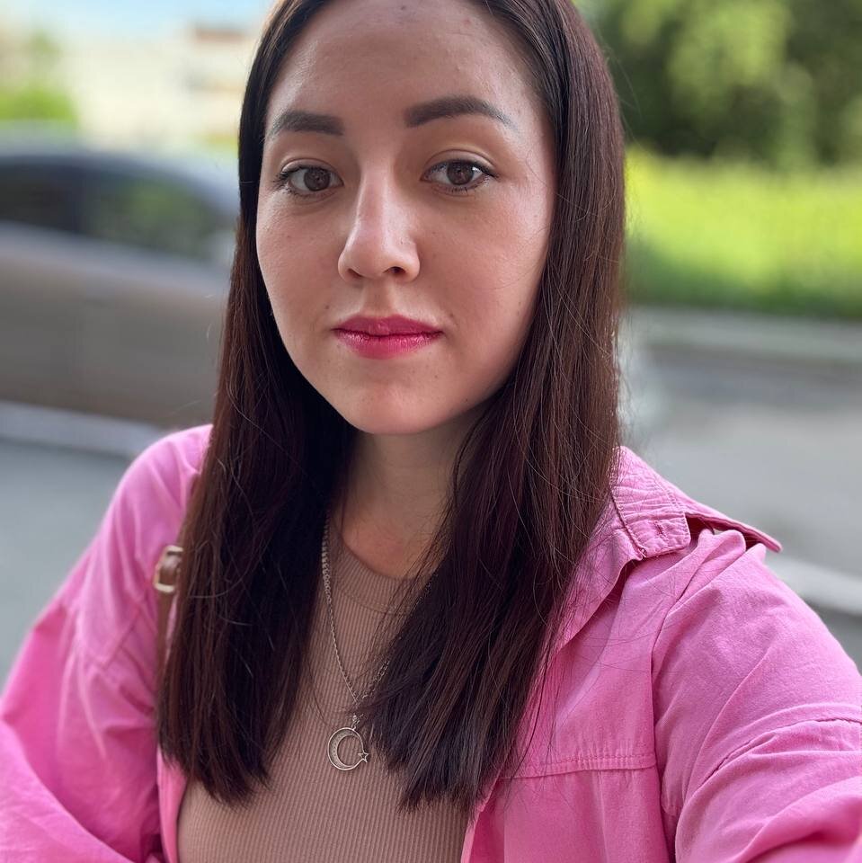 Beautiful _DeLuna_ camgirl in vrcamshot.com