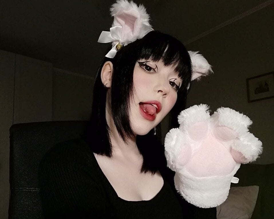 Beautiful _Meimei__ camgirl in vrcamshot.com