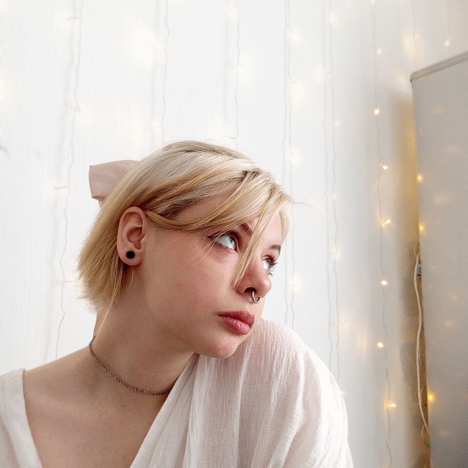 Beautiful Alice_Birrd camgirl in vrcamshot.com