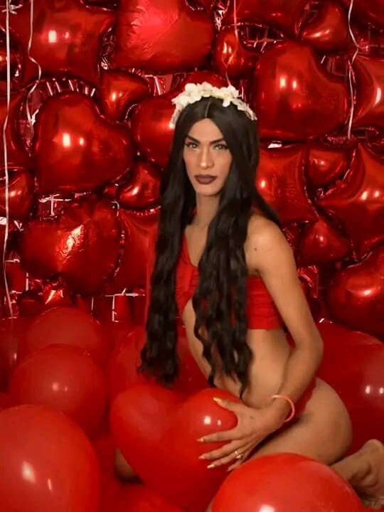 Beautiful _Riannagarcia_ camgirl in vrcamshot.com