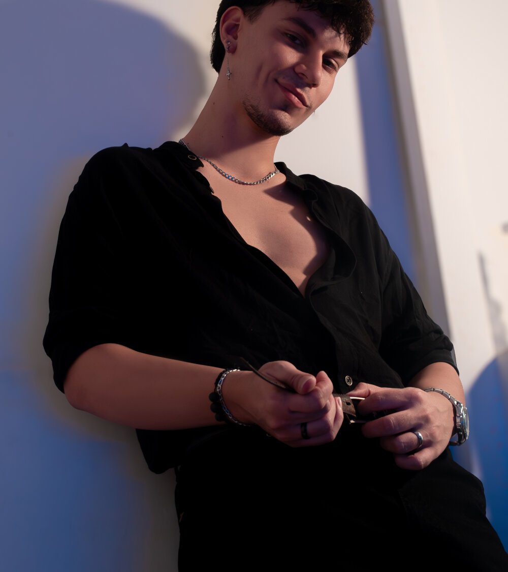 Beautiful Liam_thunder camgirl in vrcamshot.com