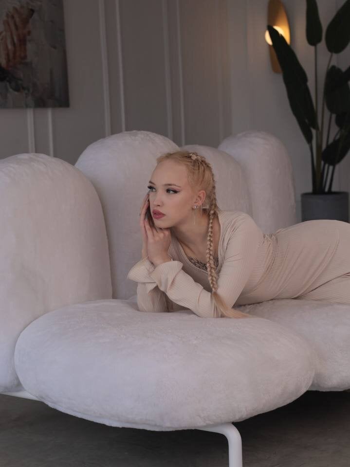 Beautiful Irene_Ward camgirl in vrcamshot.com