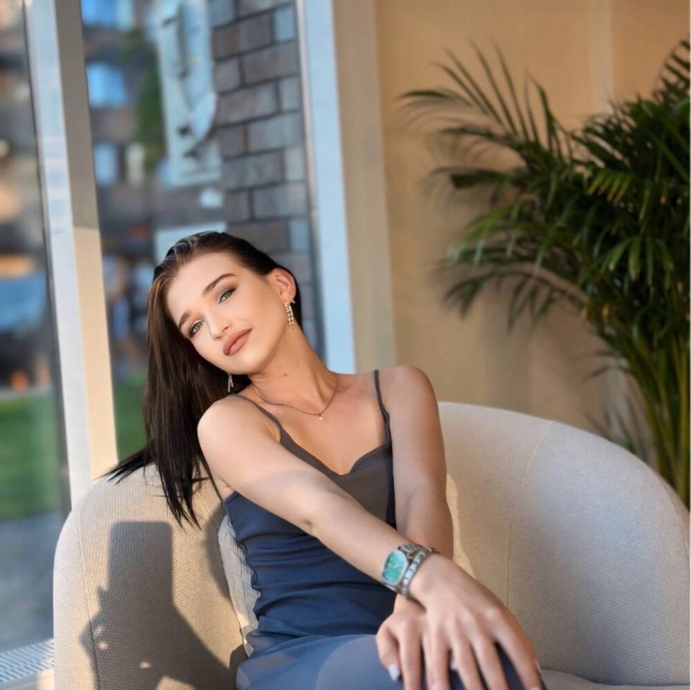 Beautiful Wendy_Bryant camgirl in vrcamshot.com