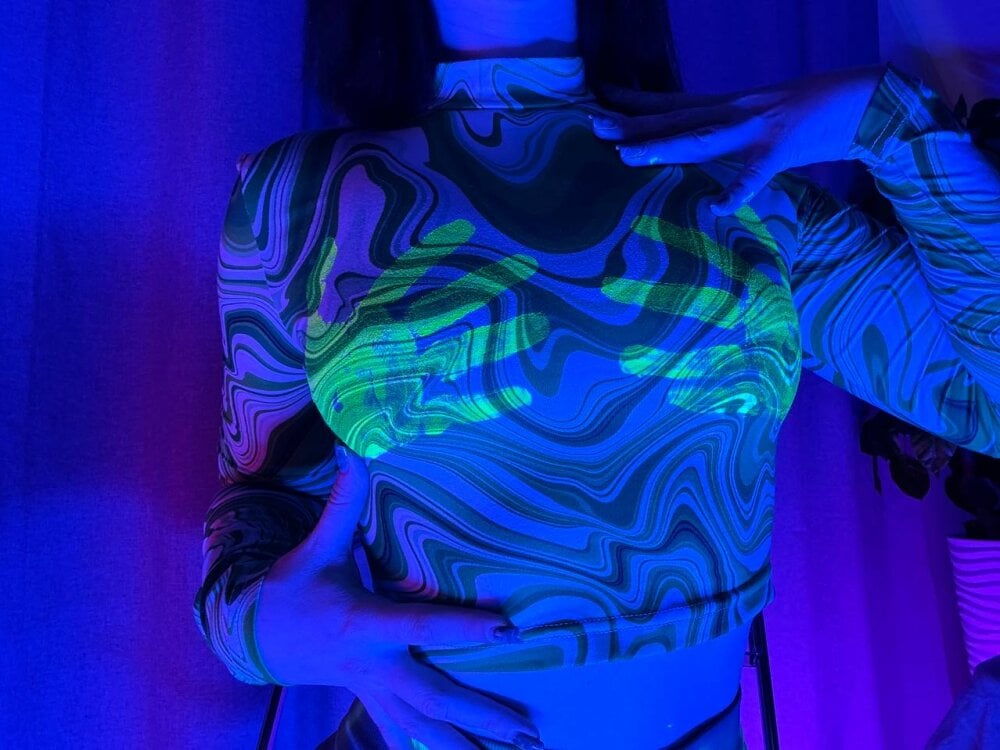 Beautiful Hayle_Hill camgirl in vrcamshot.com