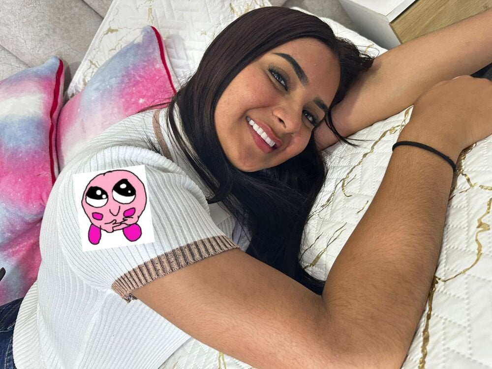 Beautiful skinny_val camgirl in vrcamshot.com