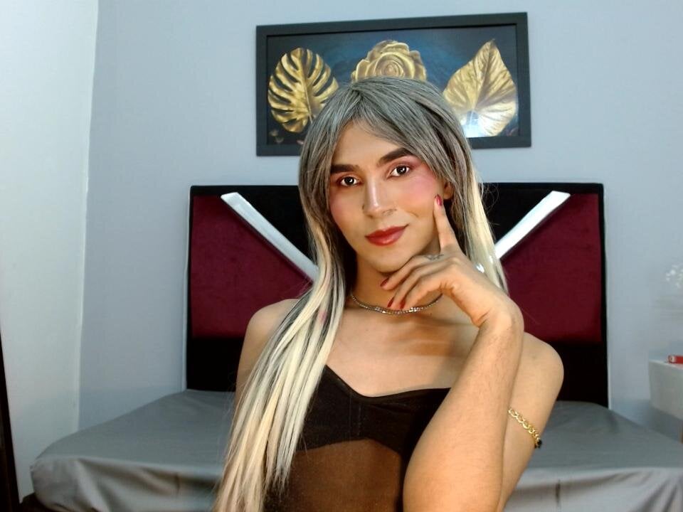 Beautiful nathaly_fox_ camgirl in vrcamshot.com