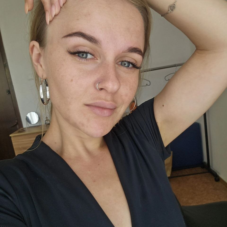 Beautiful MaribelRiverr_ camgirl in vrcamshot.com