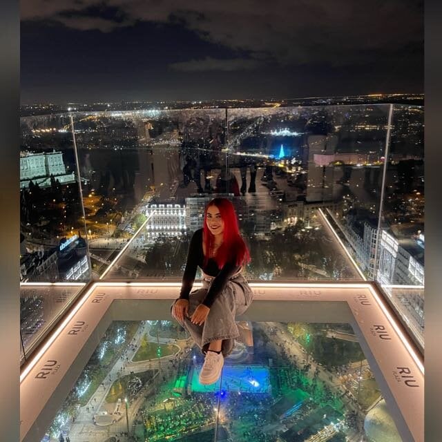 Beautiful _AgathaStone camgirl in vrcamshot.com