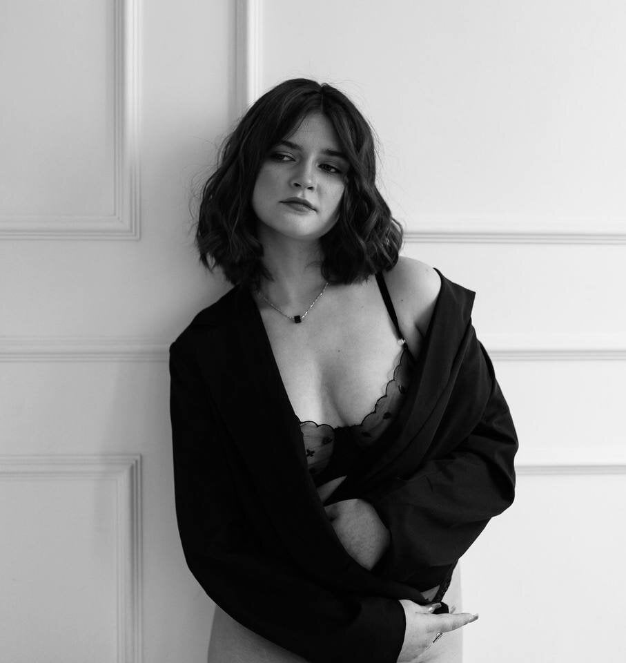 Beautiful MoriGirl camgirl in vrcamshot.com