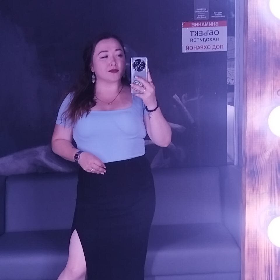 Beautiful DianaLure camgirl in vrcamshot.com