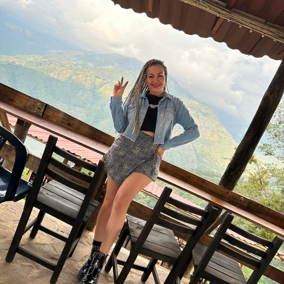 Beautiful marianarey1_ camgirl in vrcamshot.com