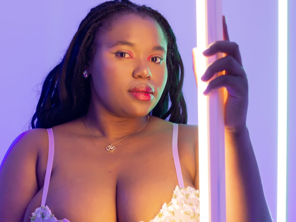Beautiful Makena_gh camgirl in vrcamshot.com