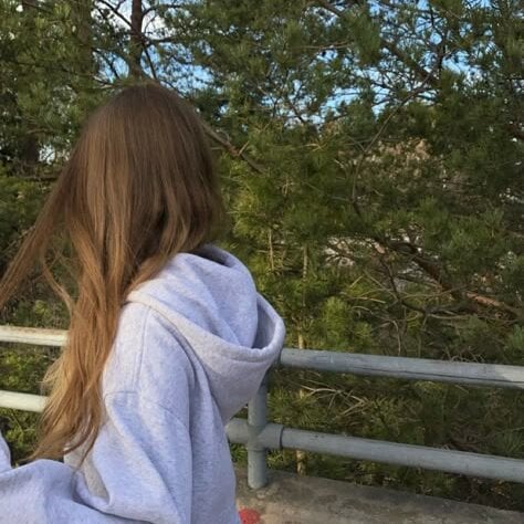 Beautiful Melody_Mills camgirl in vrcamshot.com