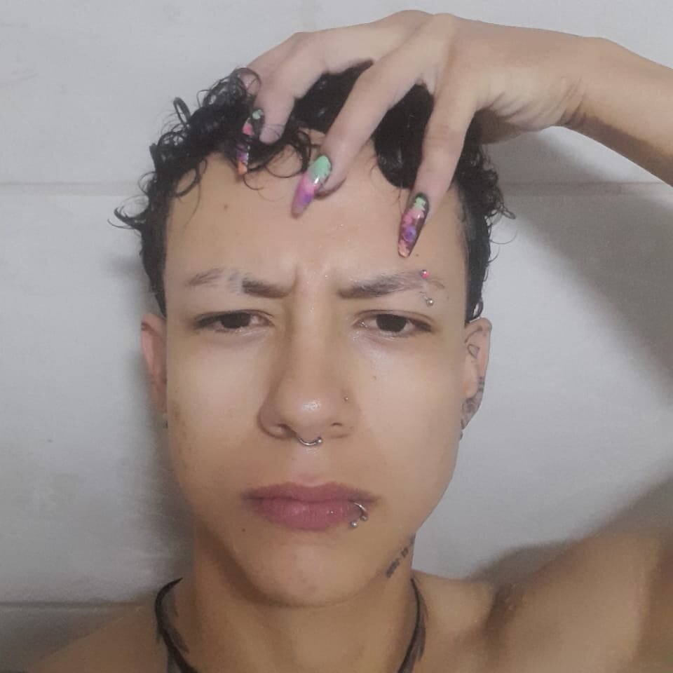 Beautiful evan_smitt1 camgirl in vrcamshot.com