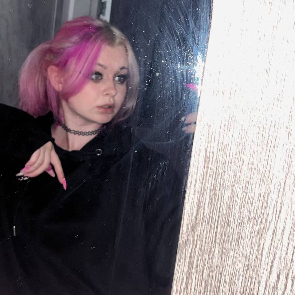 Beautiful Pink_Sweetie camgirl in vrcamshot.com